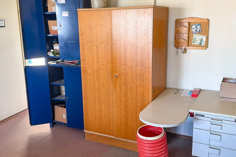 Schrank Hummel